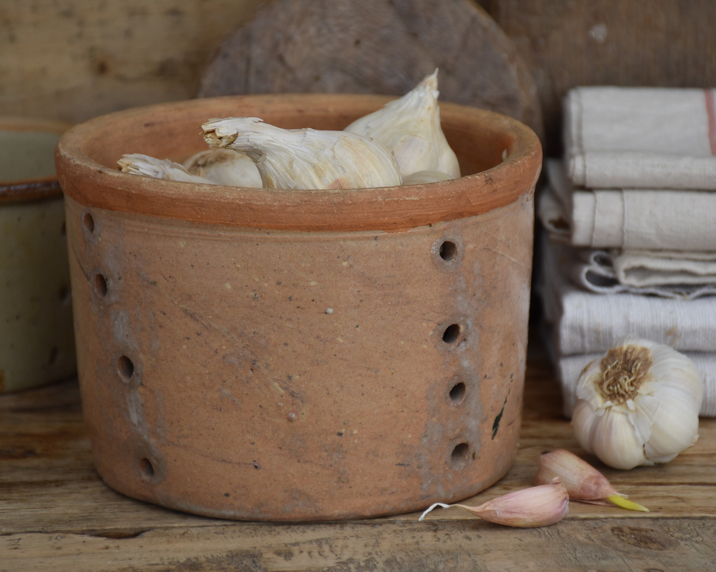 Ancienne Faisselle ou Moule à Fromage en Grès. Décoration Cuisine Style Campagnard