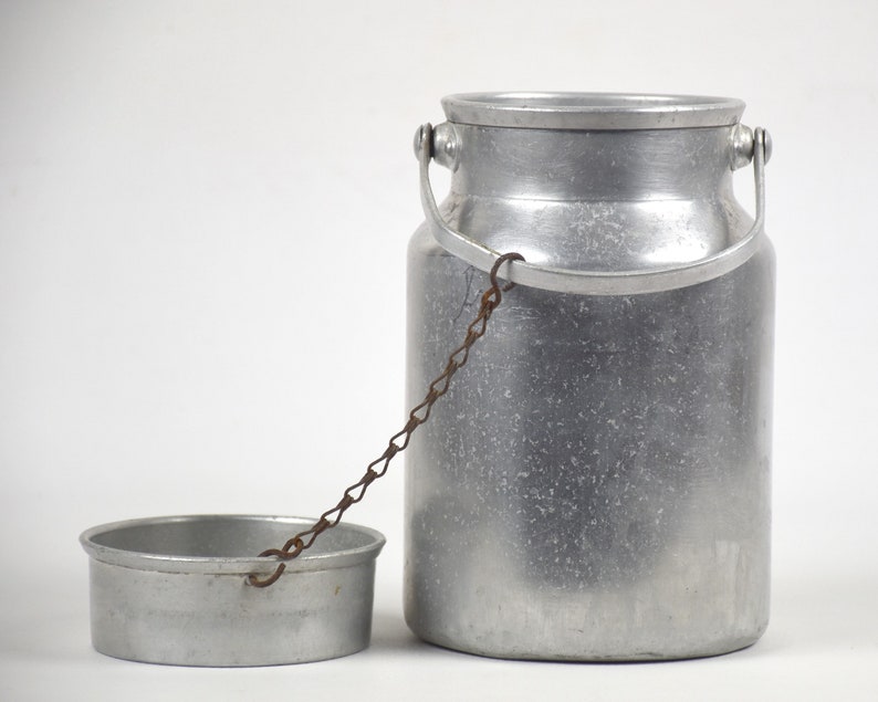 Ancien pot à lait ou laitière en aluminium avec couvercle, Bourgeat image 7