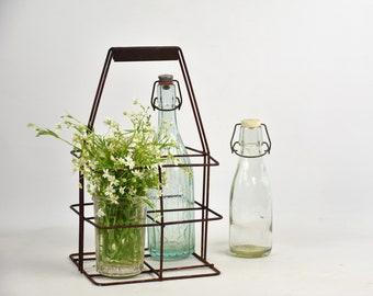 Wine bottle carrier : Metal rack holder for a kitchen storage vintage - Gift idea