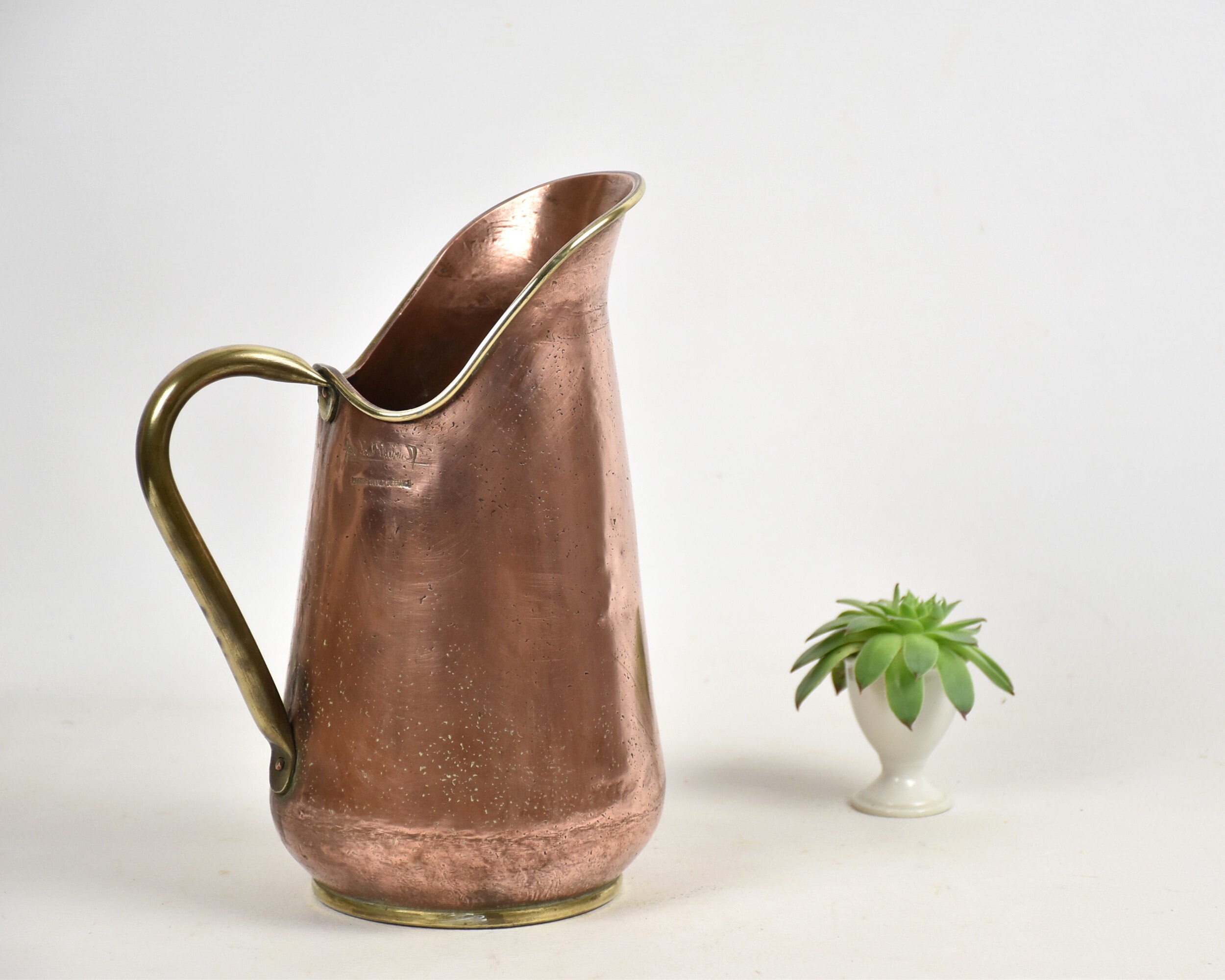 Ancien Pichet en Cuivre et Laiton, Jean Paul Thevenot, Meilleur Ouvrier de France