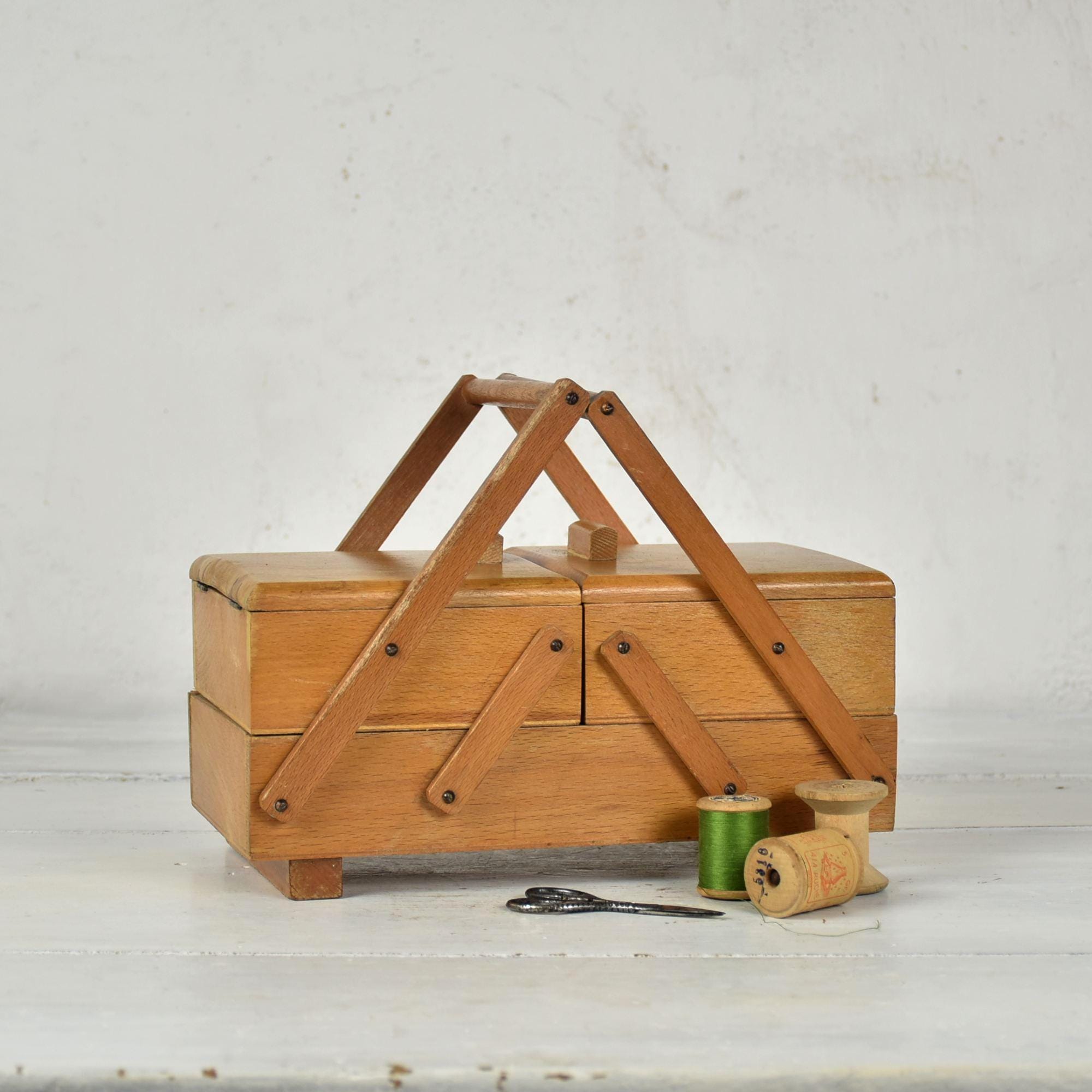 Vintage sewing thread drawers - Etsy 日本