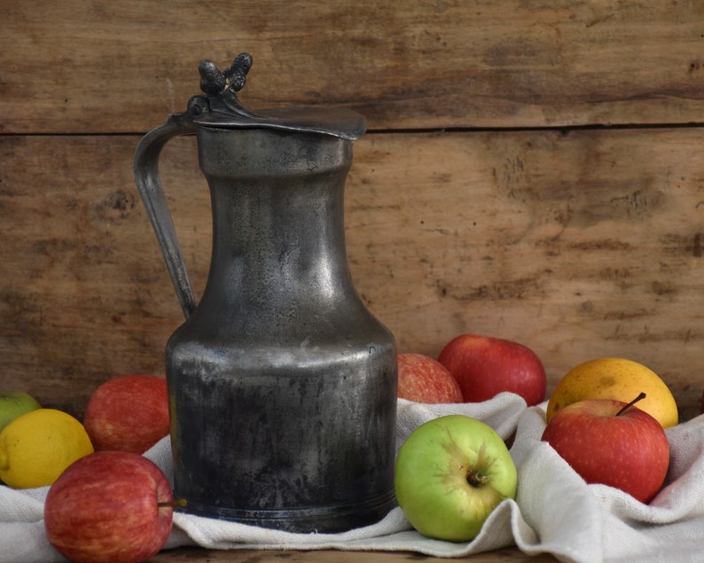 Vintage pewter pitcher with lid for home decor : Ornament for painter Spouted pot with acorn pattern image 1