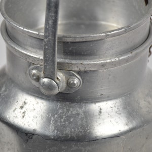 Ancien pot à lait ou laitière en aluminium avec couvercle, Bourgeat image 9