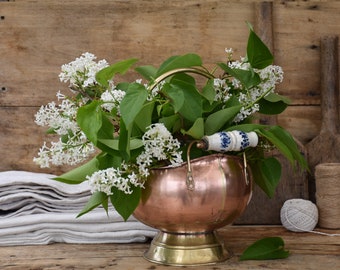 Ancien petit seau à charbon Cache pot ou vase en cuivre avec poignée céramique style Delphes