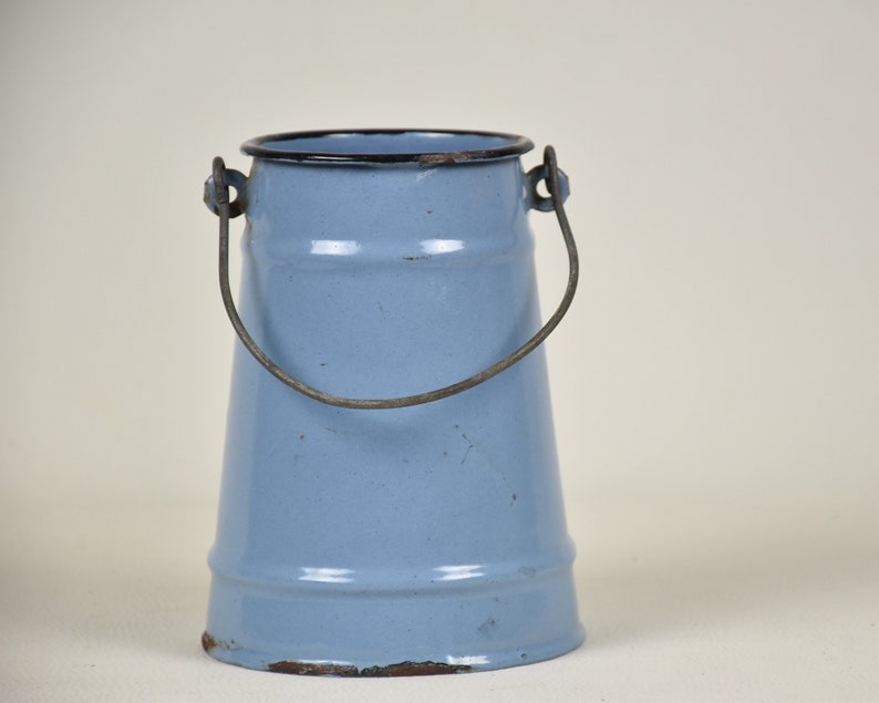 Blue enamelware milk can, Vase metal, Kitchen utensil holder, Farmhouse home decor vintage image 2