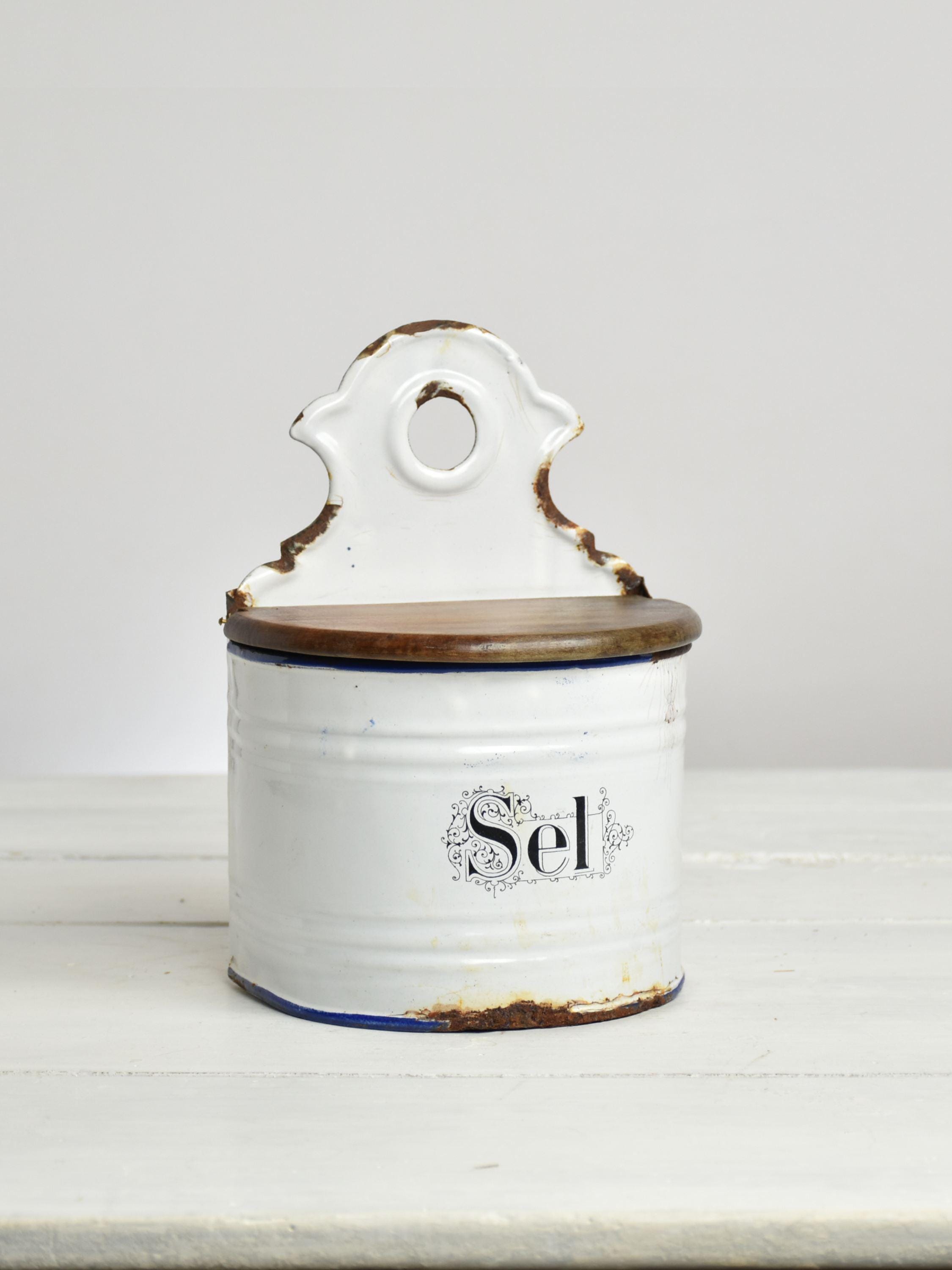 Boîte à sel en tôle émaillé, vintage