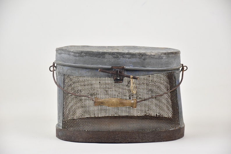 Zinc life bait bucket : Vintage gift for fisherman Farmhouse decorative storage basket image 2