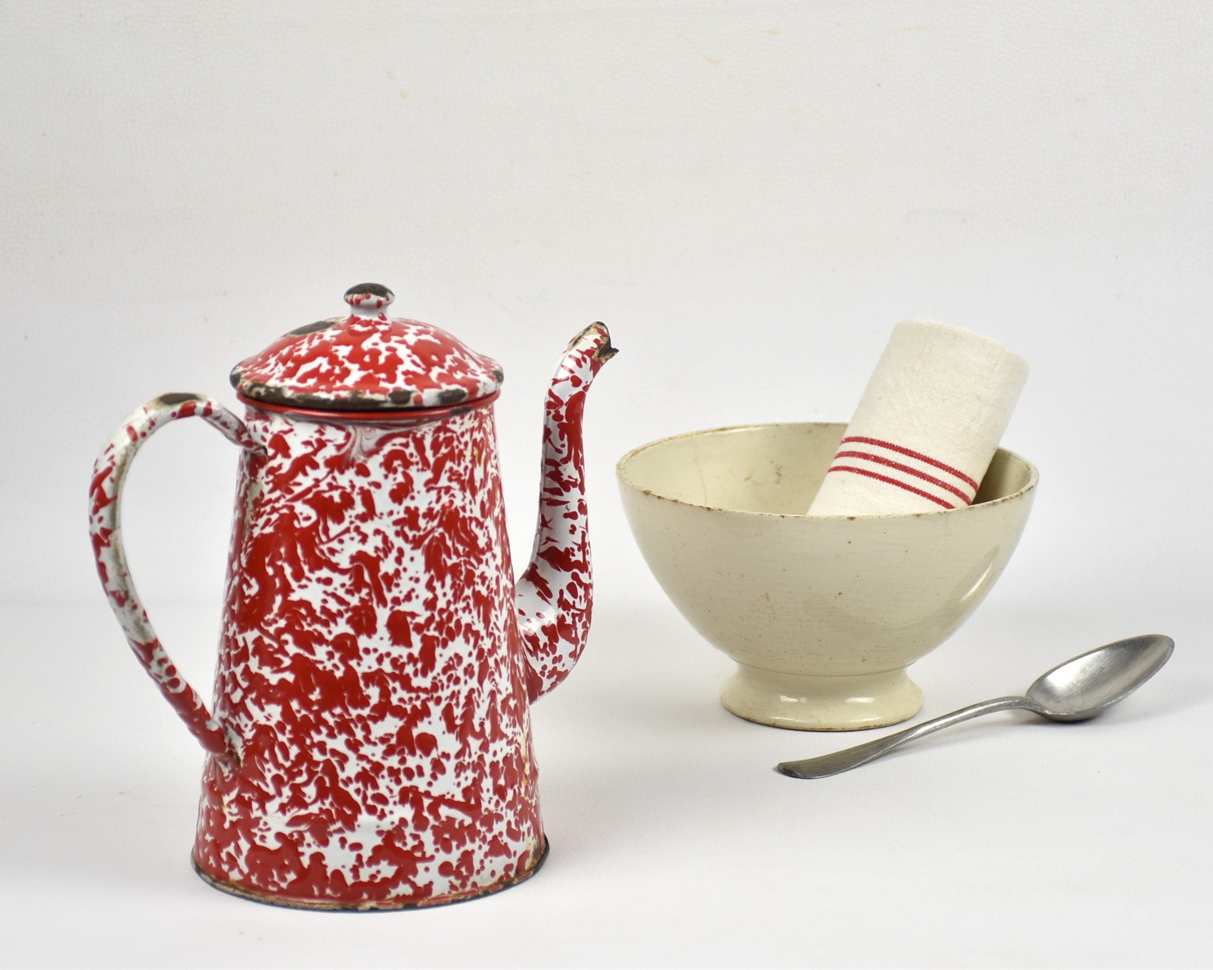 Ancienne Cafetière Émaillée Rouge et Blanche, Déco Cuisine Campagne Rustique