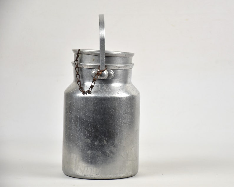 Ancien pot à lait ou laitière en aluminium avec couvercle, Bourgeat image 5