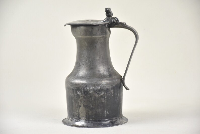 Vintage pewter pitcher with lid for home decor : Ornament for painter Spouted pot with acorn pattern image 4