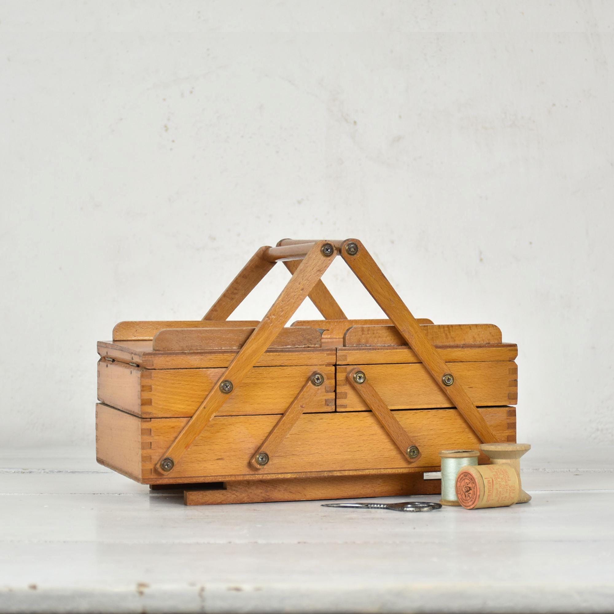 Vintage sewing thread drawers - Etsy 日本