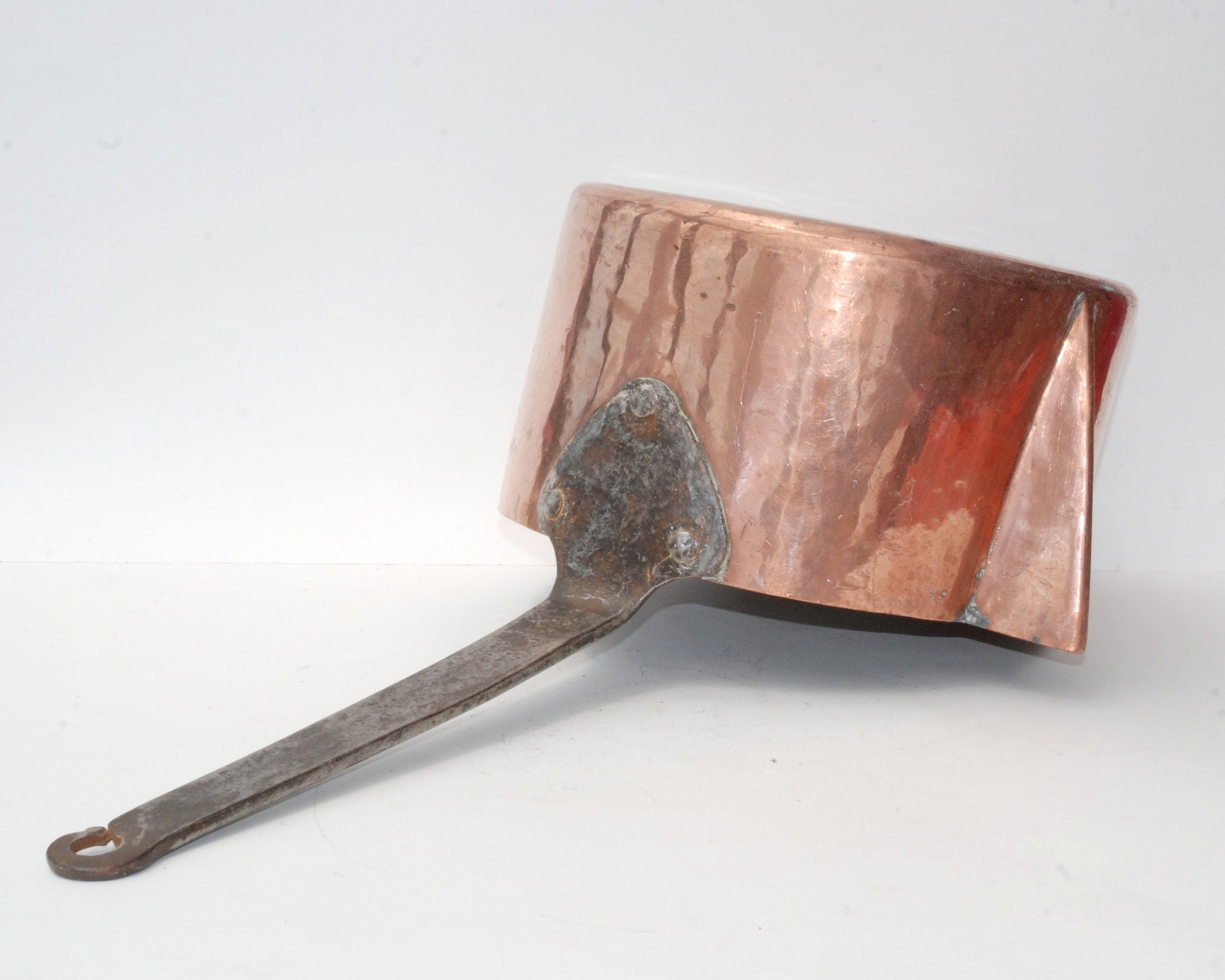 Ancienne Grande Casserole en Cuivre Épais, Monogramme D G 2, Déco Cuisine Rustique..