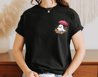 Süßer Geist T-Shirt, Sommer Shirt mit Blumen, Niedliches Ghost Shirt, Geschenk für Buchliebhaberin, Bookish Summer Shirt
