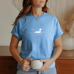 Stupid Canadian Wolf Bird T-Shirt, Hockey Romance Shirt, Bookish Fan Pulli, Cozy Reader Sweatshirt, Lustiges Book Merch Zitat Carolina Blau