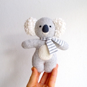 Organic mini plush koala, mini koala soft toy, organic mini bear, small gift koala, small stuffed koala, baby koala toy, can be vegan