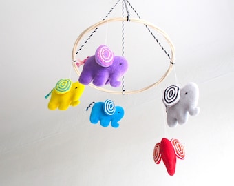 Baby mobile elephants, ceiling baby mobile elephants, nursery mobile elephants, colorful elephants baby mobile, nursery decor elephants
