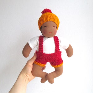 Biologische babypop, Waldorf babypop, biologische babypop met donkere huidskleur, biologische zwarte babypop, 12 inch babypop, kan veganistisch zijn