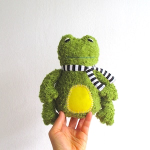 Organic frog toy, organic stuffed frog, organic plush frog, cuddly frog toy, soft toy frog, green plush animal, eco-friendly frog toy