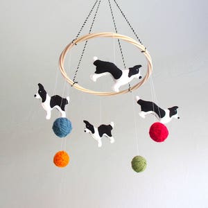 Border collie baby mobile, dog baby mobile, baby mobile dogs, nursery mobile dogs, border collie, black and white, organic, gender neutral