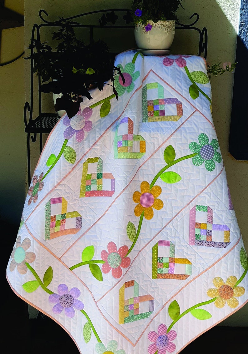 Hearts and Flowers Lap Quilt Pattern - Etsy