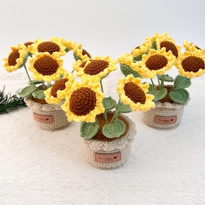 Handmade Crocheted Sunflower Potted Plant,Crochet Flower in Pot,Home Decoration,Artwork for Office Desk Decoration,Gift forMom,Birthday Gift