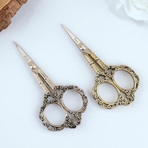 Custom Name Vintage Embroidery Scissors, Small Vintage Style Scissors, Handwork Scissors, Seamstress Gift, Sewing Gifts, Quilting Gifts