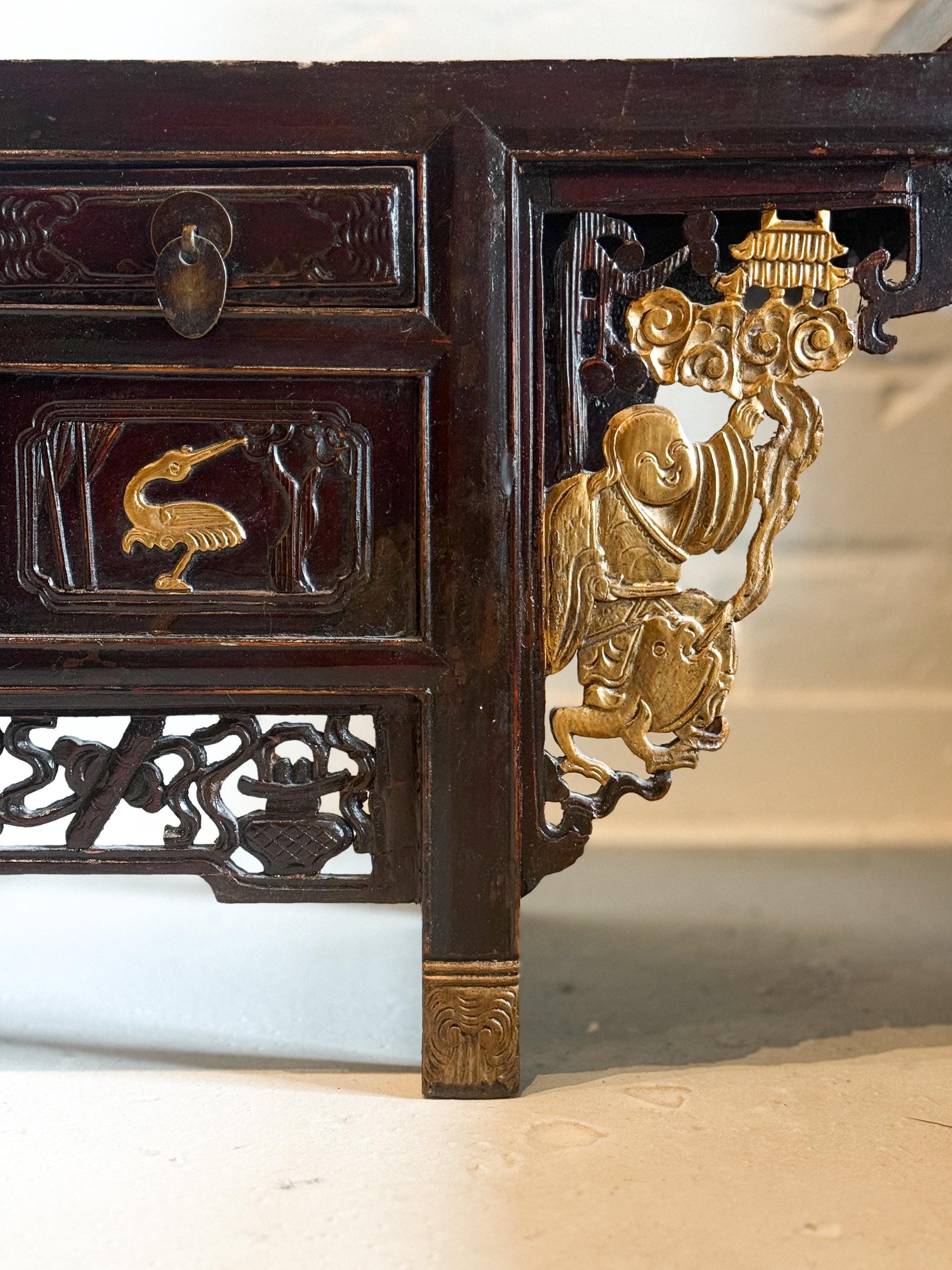 Late 19 century chinese low side table