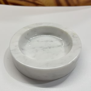White Marble Jewelry Tray – Round Natural Stone Ring Dish, Minimalist Vanity Organizer, Handmade Trinket Bowl, Elegant Gift Idea