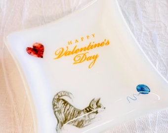 Cuenco de cristal fundido para gatos: un plato para regalar en San Valentín