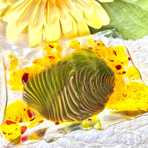 Art glass, home decor, unique unusual, Fused Glass Soap Dish, Handmade Art Glass, Bathroom decor