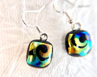 Pendientes de vidrio dicroico: vidrio fundido, plata de ley, multicolor