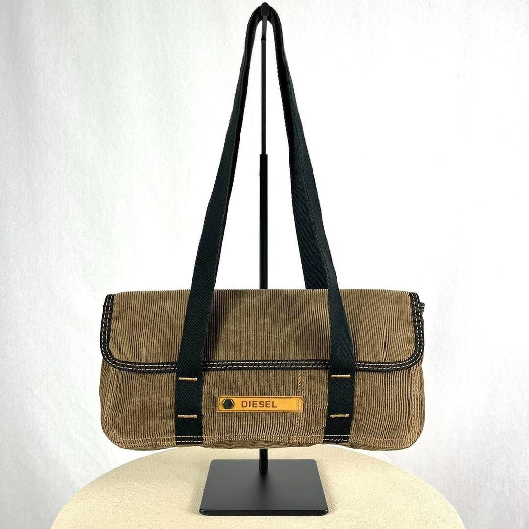 DIESEL corduroy shoulder bag y2k 三日月 希少・美品 DIESEL アーカイブ Y2K ショルダーバッグ 三日月型