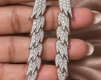 Pendientes colgantes de plumas, pendientes redondos de diamantes cultivados en laboratorio para bodas, pendientes largos colgantes de alas de ángel, regalo personalizado para ella.