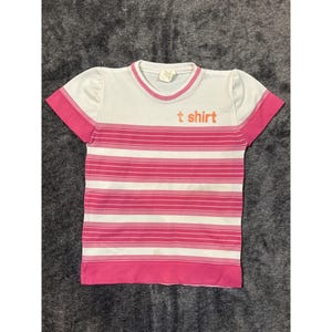 Camisa de nailon vintage para niña de los años 70 con camiseta en la parte delantera - Rayas rosas - Talla 4