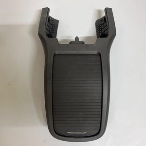 ORIGINAL Mercedes Benz W447 V-Class center console storage compartment 12 V A4476800631