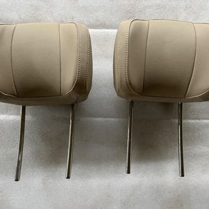 2 x Mercedes Benz V-Class/Vito W447/W448 headrest beige artificial leather