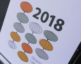 2018 Modern Graphics Desk Calendar