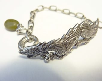 Pulsera de dragón de plata oxidada: cuenta de jade verde, cadena texturizada