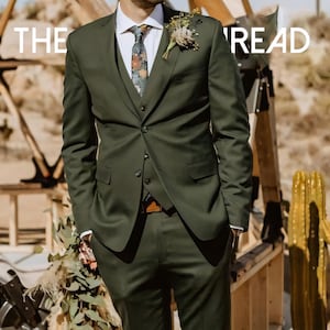 Men’s Dark Green 3-Piece Suit Wedding Guest or Formal Event Suit Set.