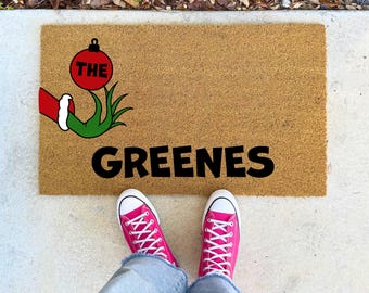 Custom Family Name Christmas Doormat – Personalized Holiday Welcome Mat, Personalized Christmas Gift for Family