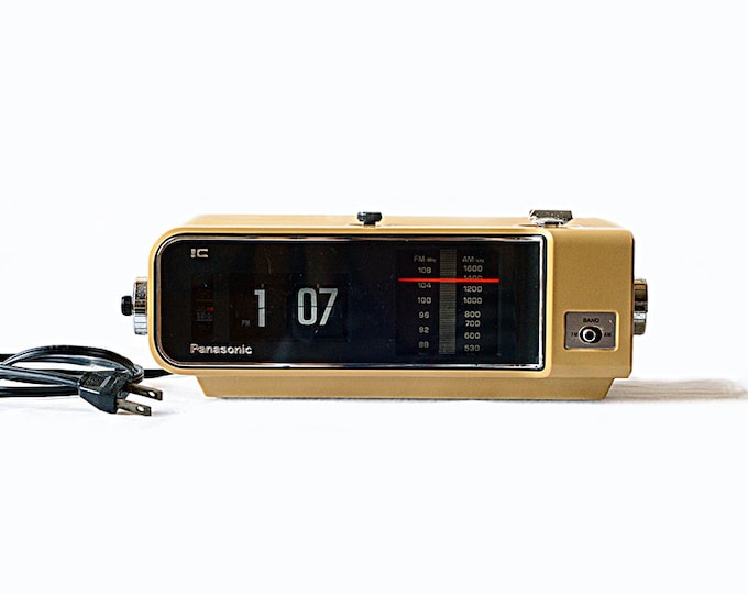 Vintage Panasonic Flip Clock and Radio in Beige and Black Etsy