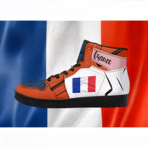 Zapatillas altas French Pride: zapatos de moda con la bandera de Francia, zapatillas de Francia, zapatos con la bandera francesa, moda tricolor, ropa urbana de París.