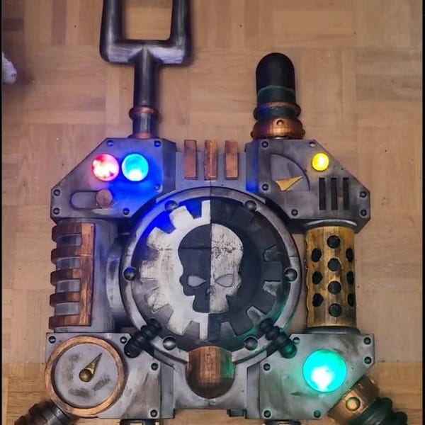 Reactor de cosplay de sacerdotes marcianos