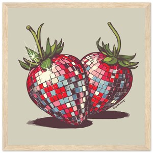 Disco Strawberries - Classico poster con cornice in legno su carta semi-lucida