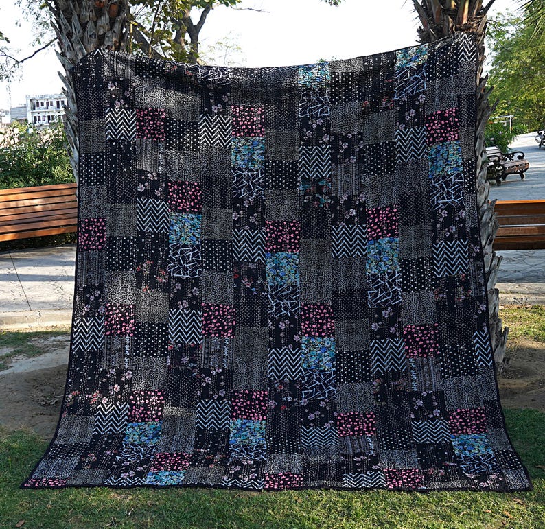 HandcraBohemian Handcrafted Silk Floral Patchwork Quilt Kantha Quilt Boho Blanket Throw Bedspread Bedcover Rallies Sari Quilt Gift For Momfted