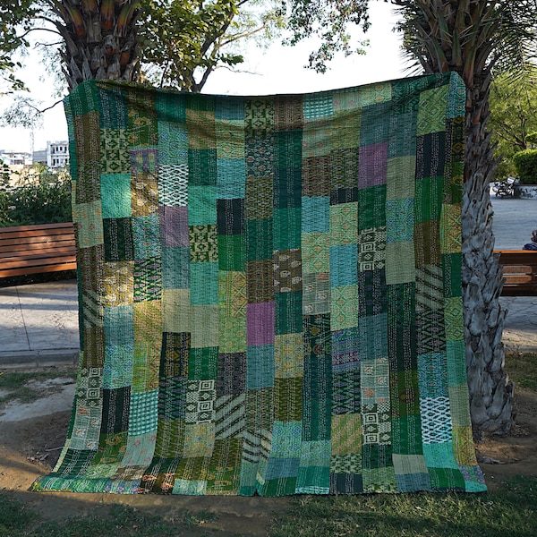 Trapunta Kantha patchwork indiana cucita a mano, copriletto hippie, coperta Kantha bohémien, copriletto Gudari per letto king/twin, regalo