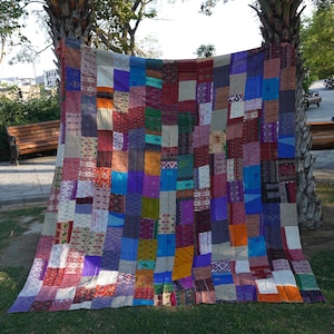 Bohemian Handcrafted Silk Floral Patchwork Quilt Kantha Quilt Boho Blanket Throw Bedspread Bedcover Rallies Sari Quilt Gift For Mom