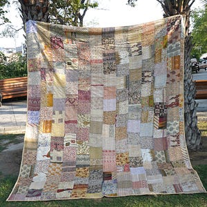 Bohemian Handcrafted Silk Floral Patchwork Quilt Kantha Quilt Boho Blanket Throw Bedspread Bedcover Rallies Sari Quilt Gift For Mom