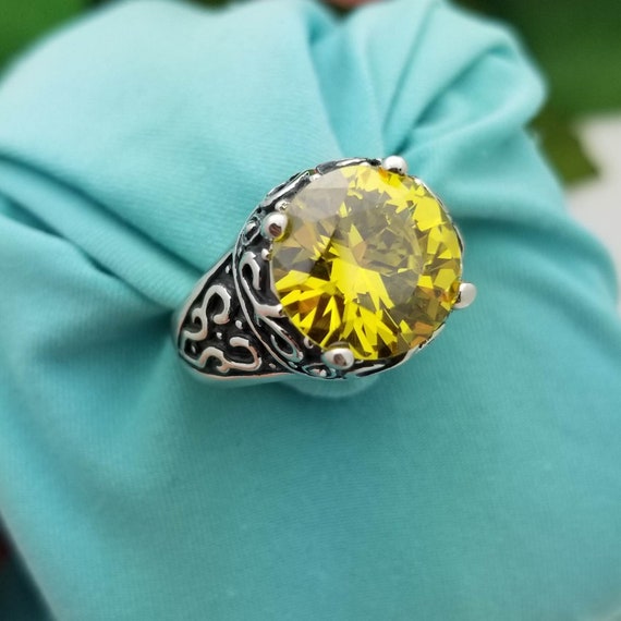 Silver Vibrant Yellow Stone Filigree Statement Ri… - image 3