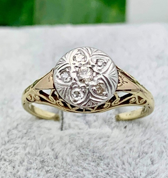 18K Victorian Diamond Estate Ring,Vintage,.15tcw,F